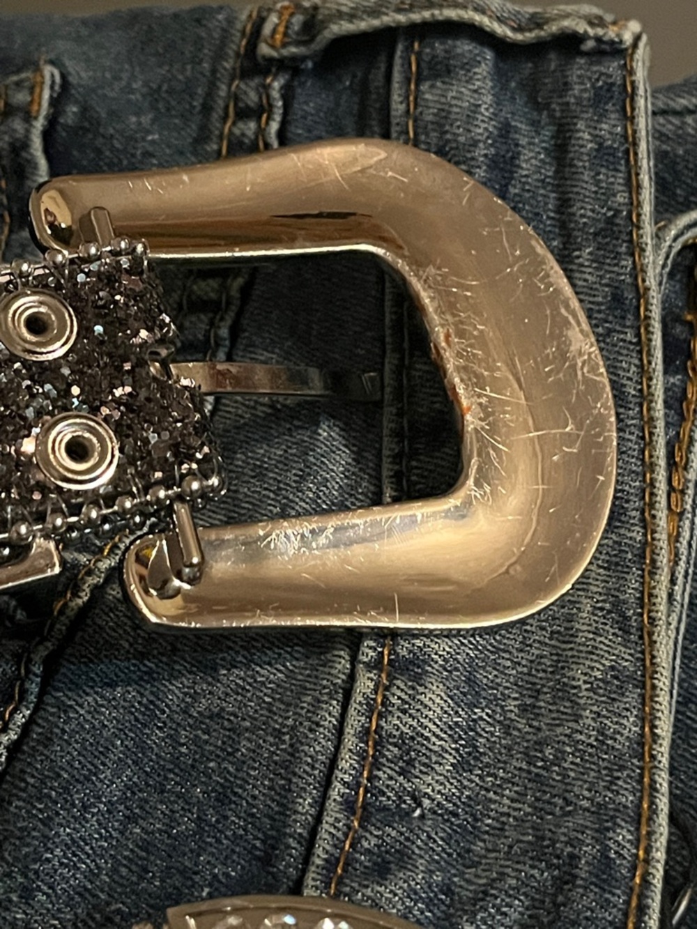The Hood 108 Crystal-Embellished Blue Accent Women’s Fashion Belt - Picture 4 of 11